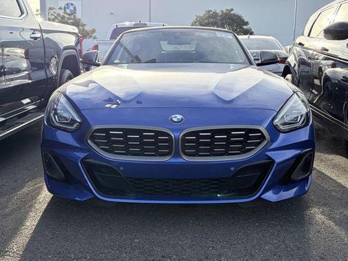 Portimao Blue Metallic 2025 BMW Z4 M40i