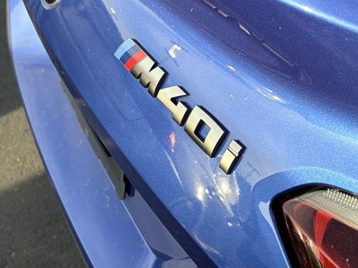 Portimao Blue Metallic 2025 BMW Z4 M40i