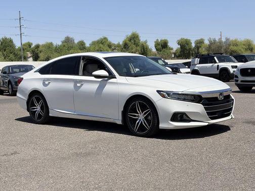Platinum White Pearl 2021 Honda Accord Touring 2.0T