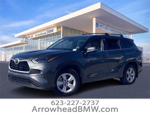 2022 Toyota Highlander LE