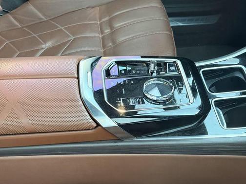 Oxide Grey Metallic 2023 BMW 760 i xDrive