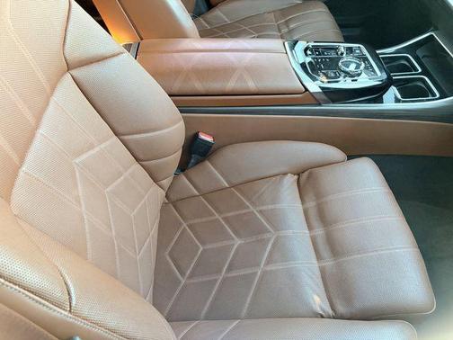 Oxide Grey Metallic 2023 BMW 760 i xDrive