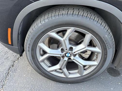 Jet Black 2024 BMW X3 sDrive30i