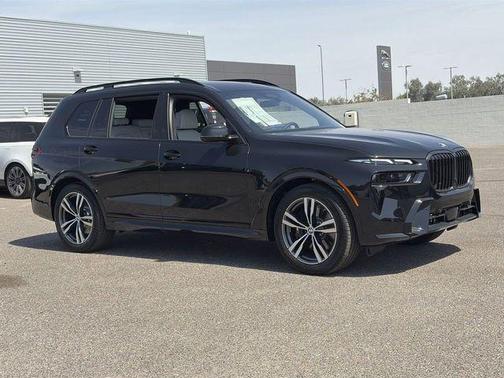 Black Sapphire Metallic 2026 BMW X7 xDrive40i