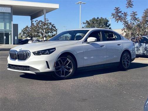 2025 BMW i5 eDrive40