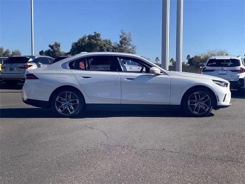 2025 BMW i5 eDrive40