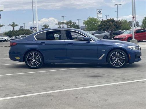 2022 BMW 530e Base