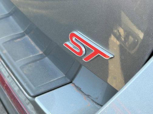 CARBONIZED GRAY METALLIC 2025 Ford Explorer ST
