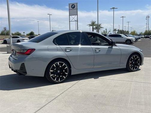 2025 BMW 330 i