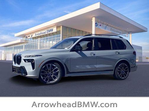 2025 BMW X7 M60i
