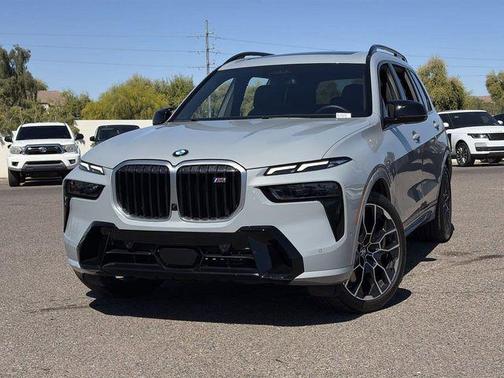 2025 BMW X7 M60i