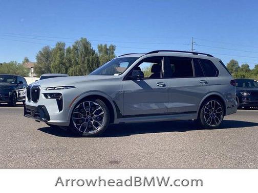 2025 BMW X7 M60i