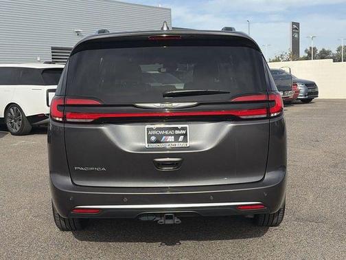 Granite Crystal Metallic Clearcoat 2022 Chrysler Pacifica L