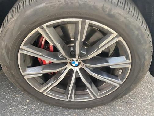 2024 BMW X6 xDrive40i