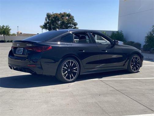 2025 BMW M440 i