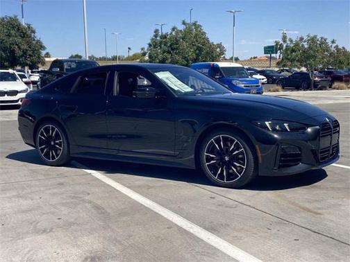 2025 BMW M440 i
