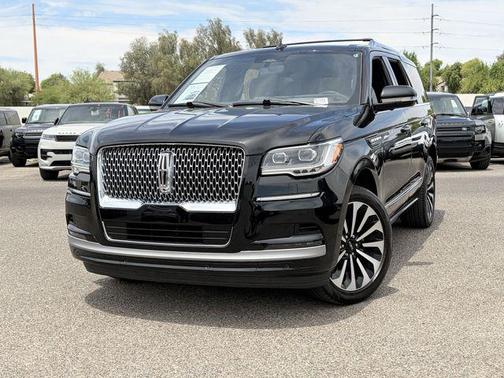 INFINITE BLACK 2023 Lincoln Navigator Reserve