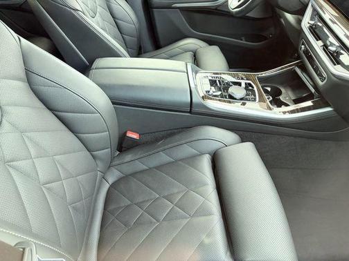 Tanzanite Blue II Metallic 2024 BMW X5 PHEV xDrive50e