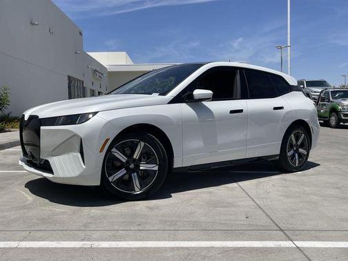2026 BMW iX xDrive45