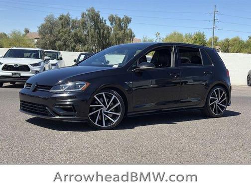 Deep Black Pearl Metallic 2018 Volkswagen Golf R 2.0T DSG