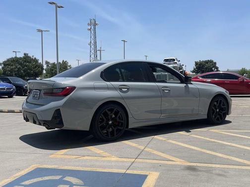 2025 BMW 330 330i Sedan