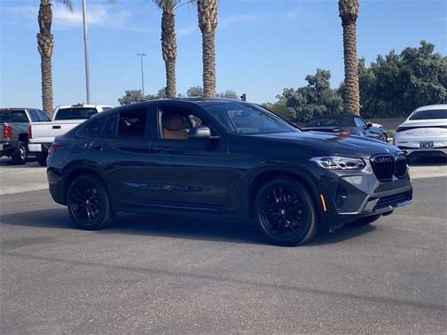 2023 BMW X4 xDrive30i