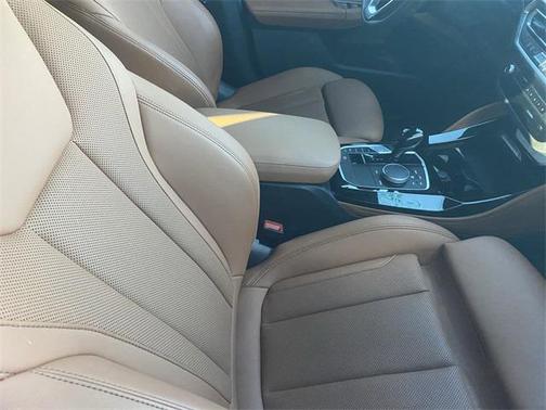 2023 BMW X4 xDrive30i