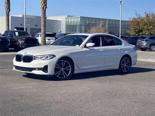2022 BMW 530 i