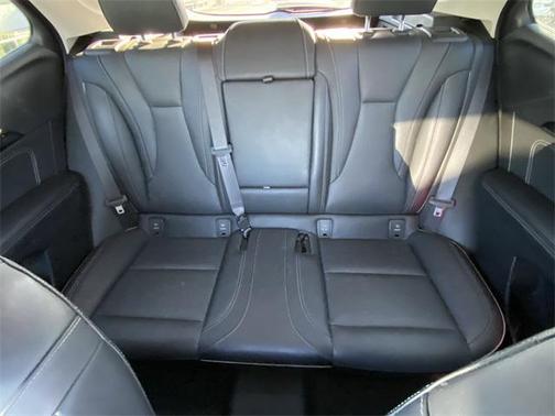 2022 Buick Envision FWD Essence