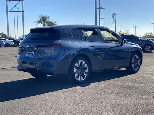 2026 BMW iX xDrive45