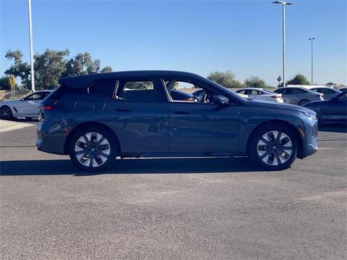 2026 BMW iX xDrive45