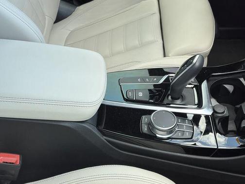 Carbon Black Metallic 2021 BMW X3 M40i