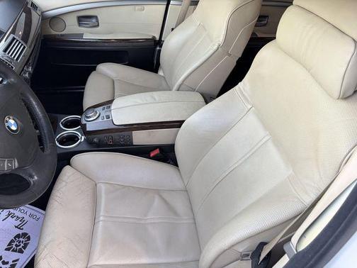 Alpine White 2008 BMW 750 Li