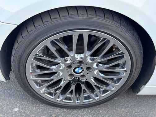 Alpine White 2008 BMW 750 Li