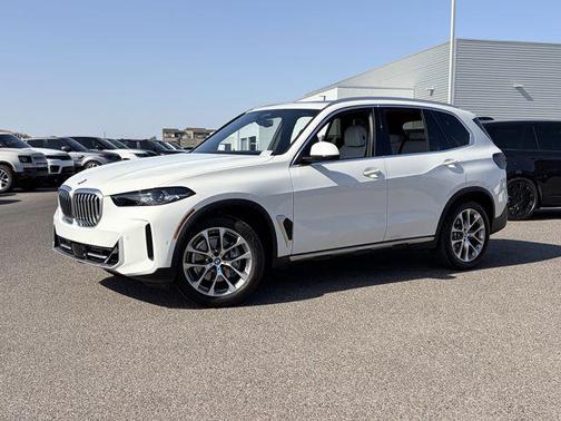 Alpine White 2024 BMW X5 sDrive40i