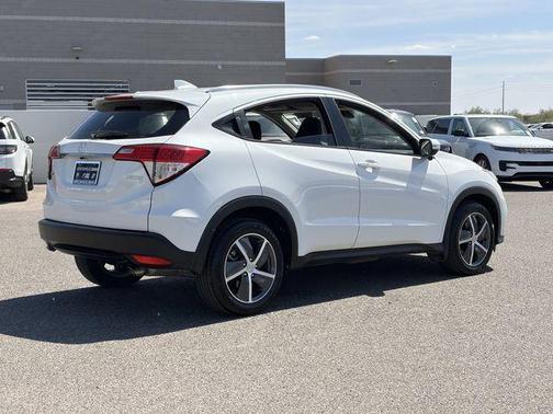 Platinum White Pearl 2022 Honda HR-V EX