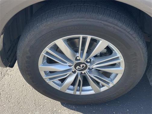 2018 INFINITI QX80 Base