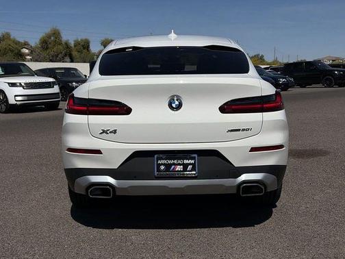 2023 BMW X4 xDrive30i