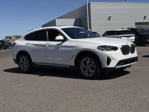 2023 BMW X4 xDrive30i