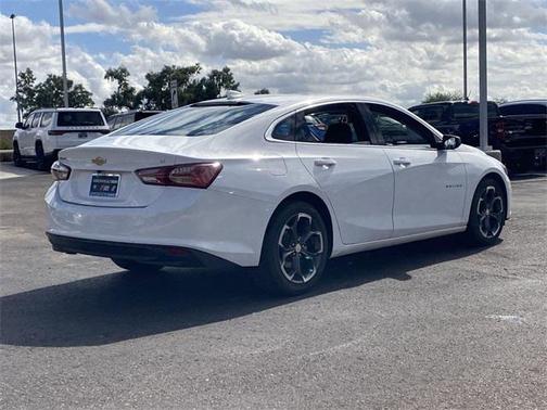 2022 Chevrolet Malibu FWD LT