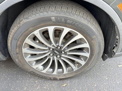 GILDED GREEN MET CC 2022 Lincoln Aviator Reserve AWD