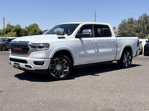 Bright White Clearcoat 2022 RAM 1500 Limited