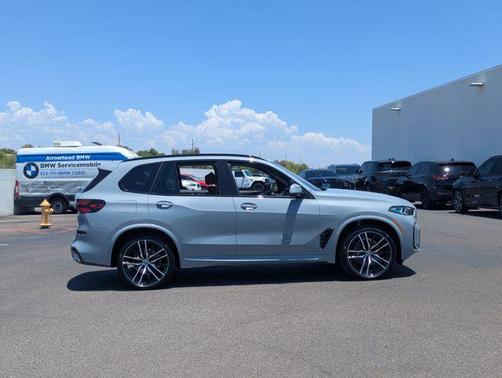 Brooklyn Grey Metallic 2026 BMW X5 xDrive40i