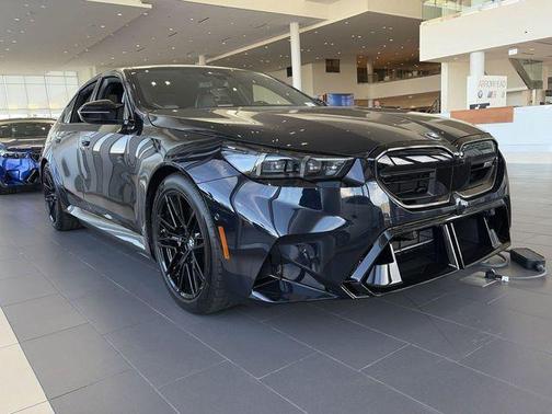 Carbon Black Metallic 2026 BMW M5 Base