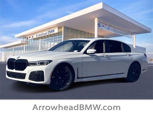 2022 BMW 740 i
