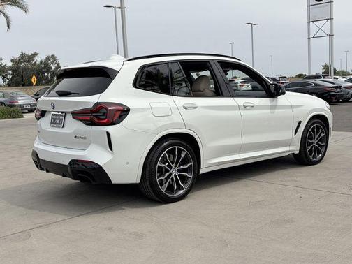 Alpine White 2022 BMW X3 M40i
