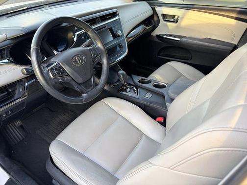 Blizzard Pearl 2014 Toyota Avalon XLE