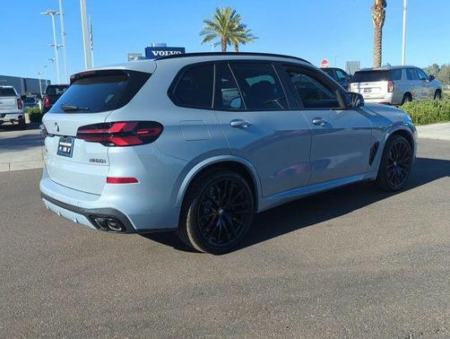 Brooklyn Grey Metallic 2026 BMW X5 M60i