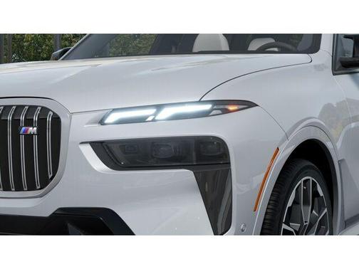 Brooklyn Grey Metallic 2027 BMW X7 M60i