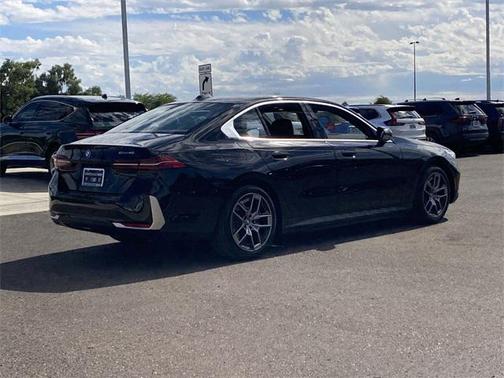 2025 BMW i5 eDrive40